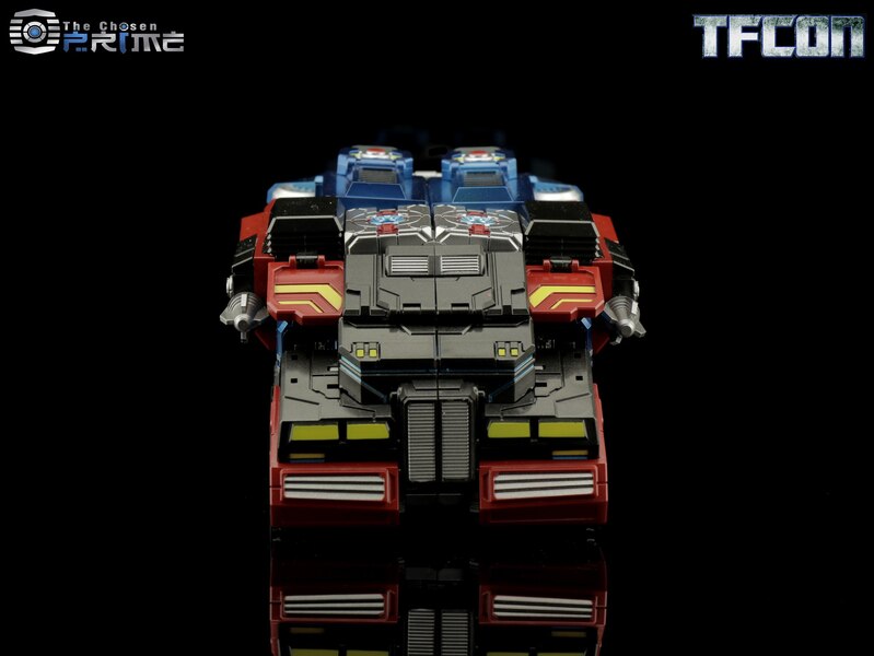 Planet X PX 14B Helios Powered Convoy TFCon Edition  (16 of 24)